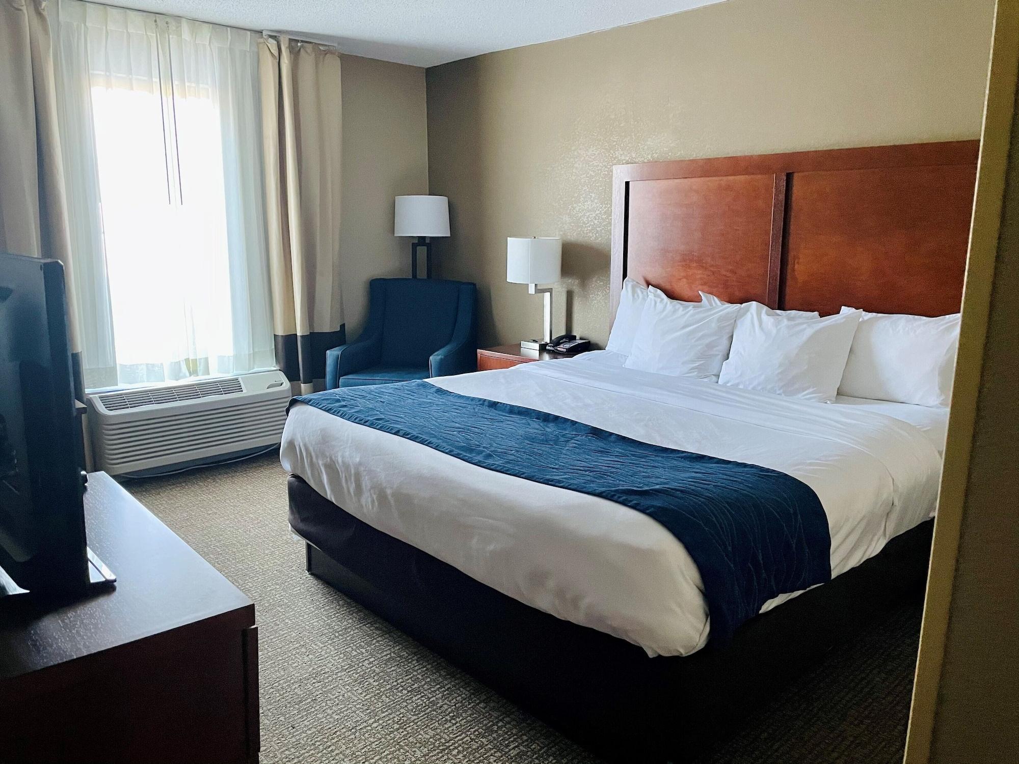 Comfort Inn Randolph-Boston Екстер'єр фото