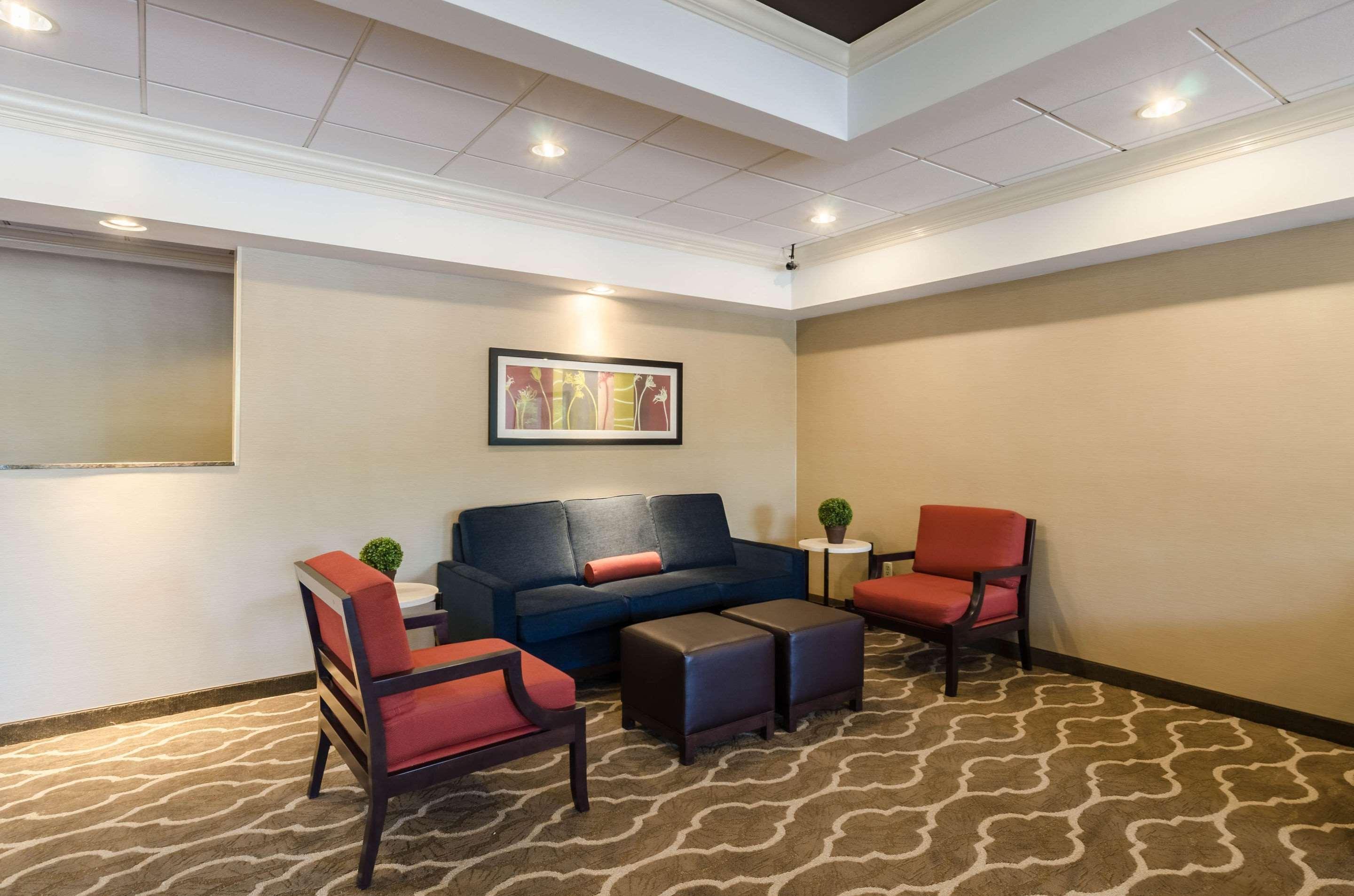 Comfort Inn Randolph-Boston Екстер'єр фото