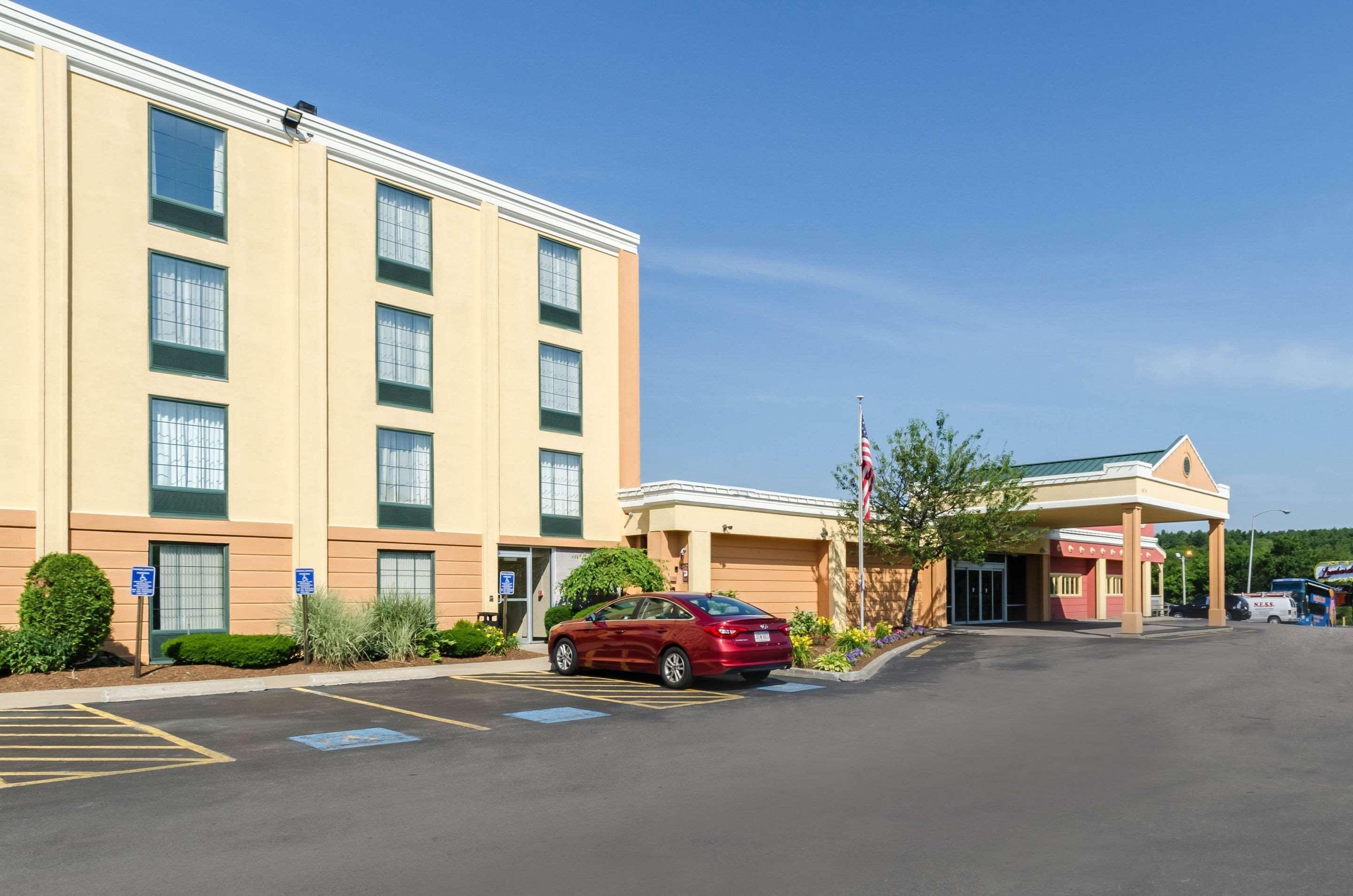 Comfort Inn Randolph-Boston Екстер'єр фото