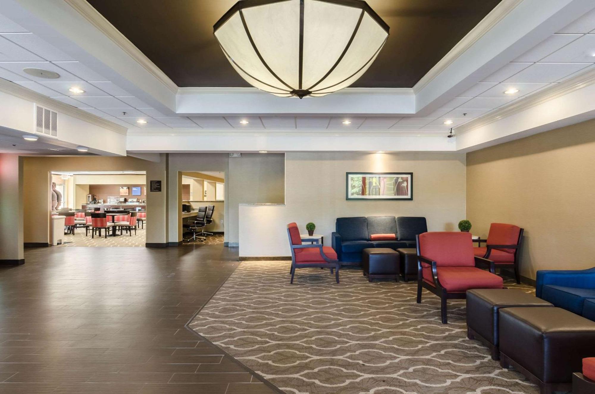 Comfort Inn Randolph-Boston Екстер'єр фото