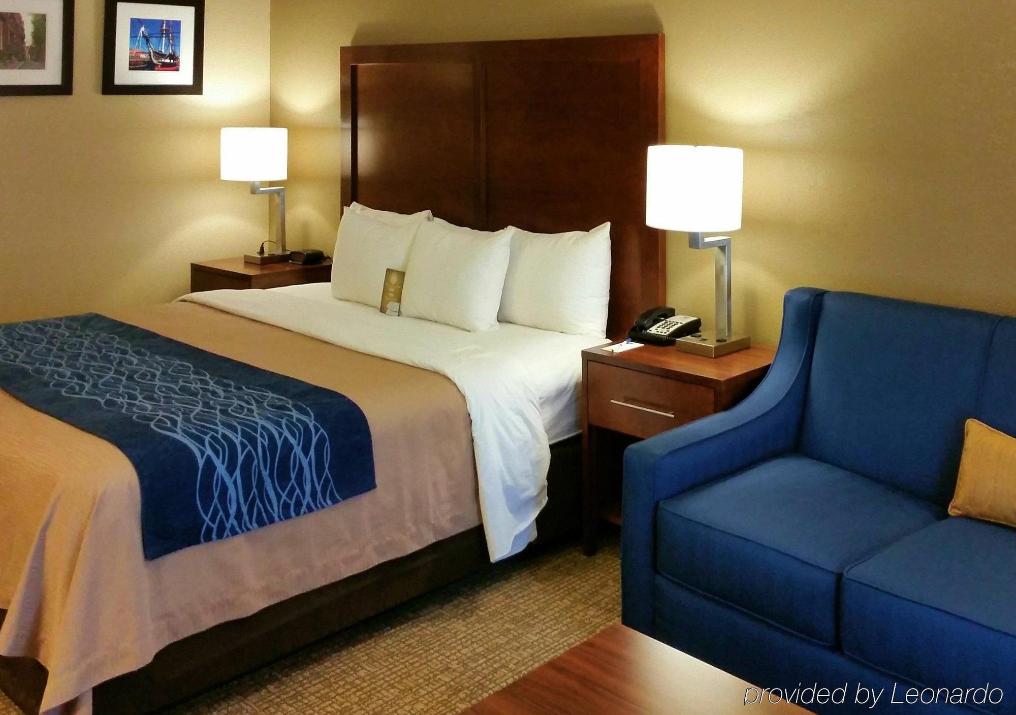 Comfort Inn Randolph-Boston Екстер'єр фото