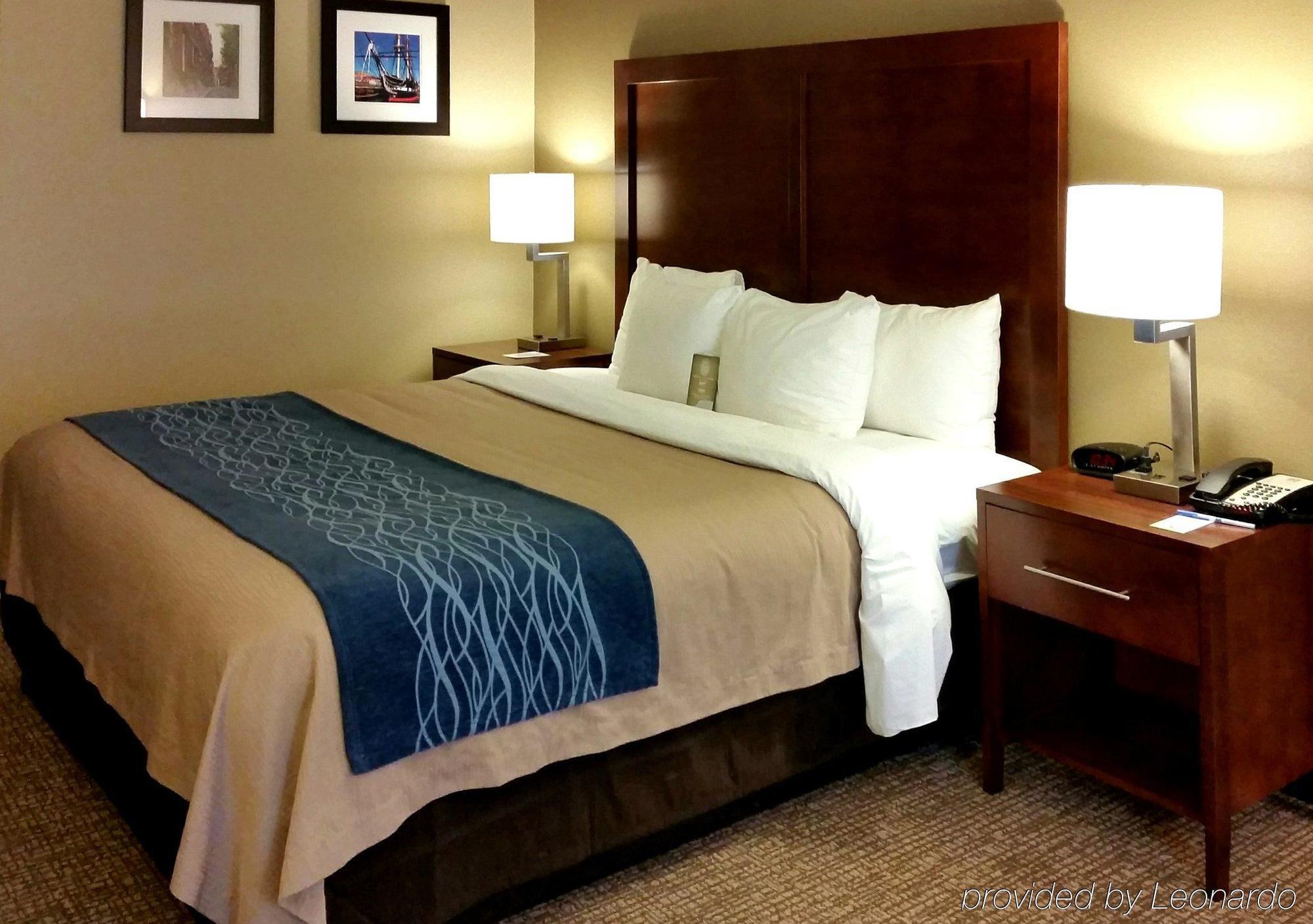 Comfort Inn Randolph-Boston Екстер'єр фото