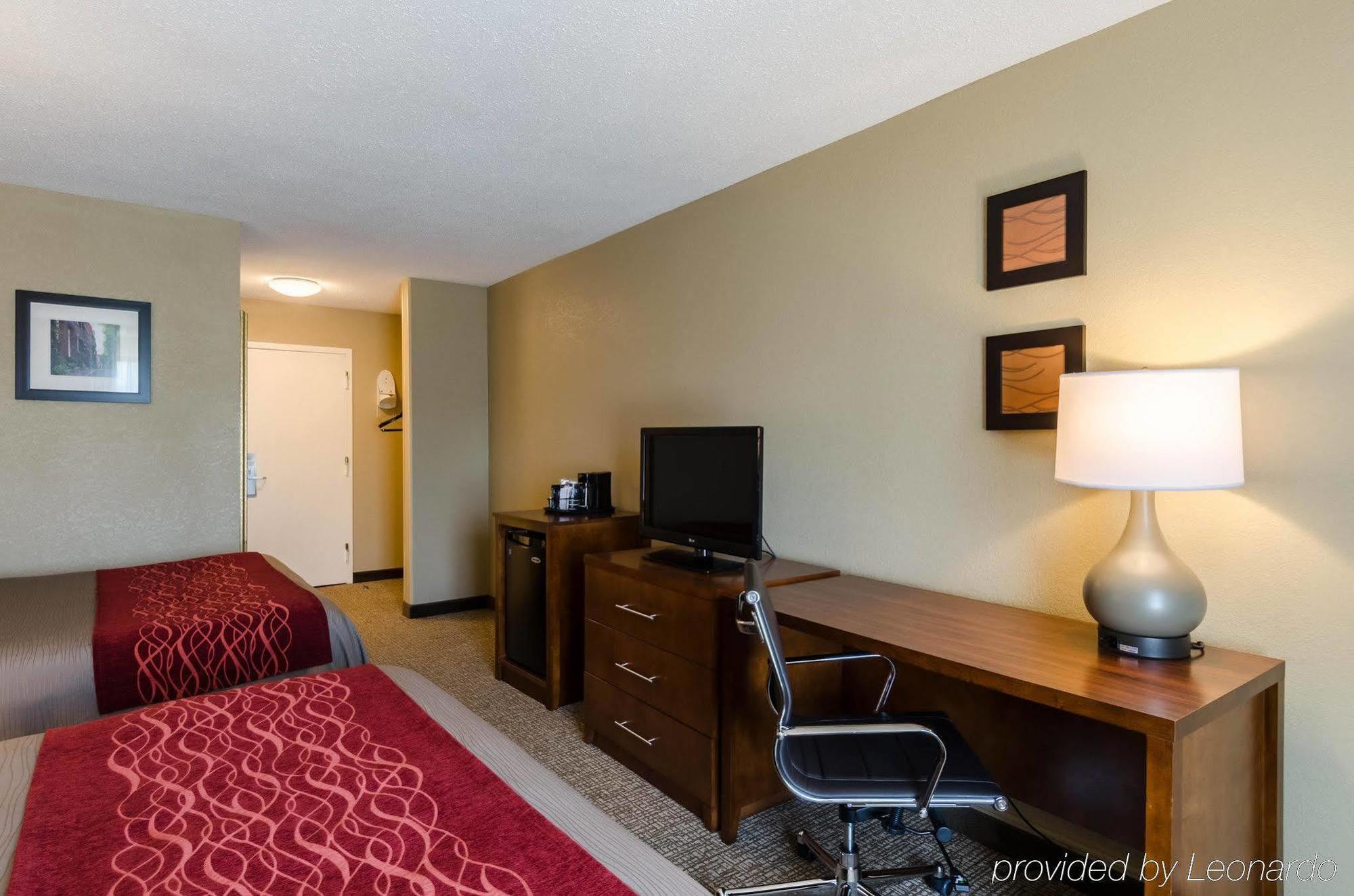 Comfort Inn Randolph-Boston Екстер'єр фото